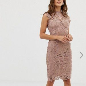 NWT Paper Dolls High-neck Lace Midi Dress in Taupe
